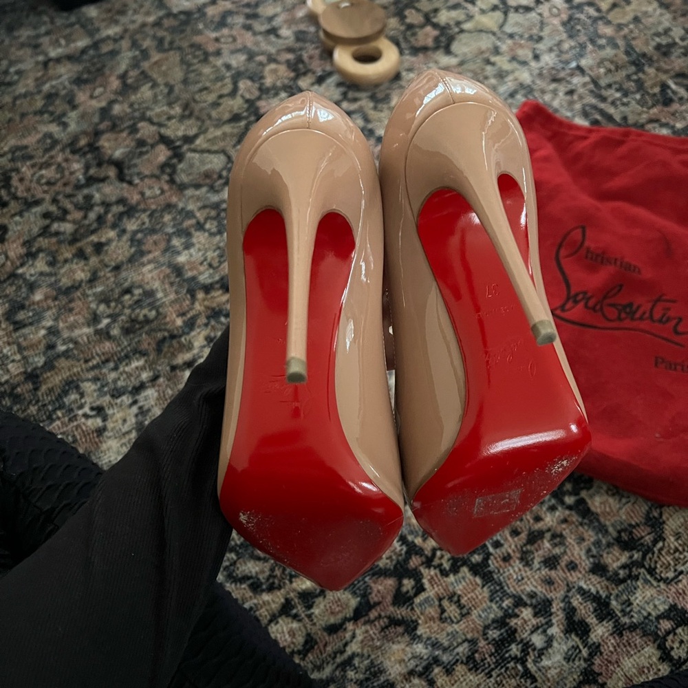 Christian Louboutin Kate 100MM Patent Leather Pumps - Picture 2 of 7